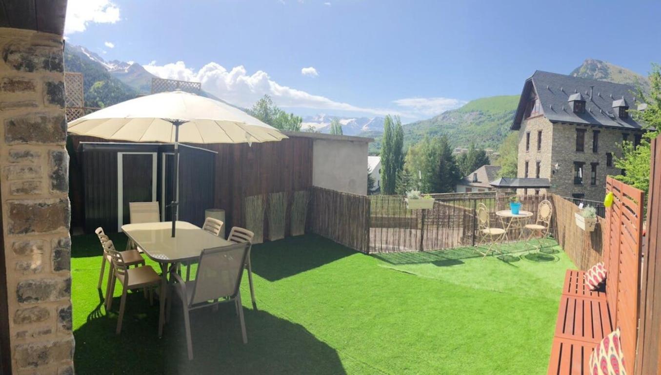 CASA ROSANA - Sallent de Gállego, 4 pax y gran terraza Exterior foto